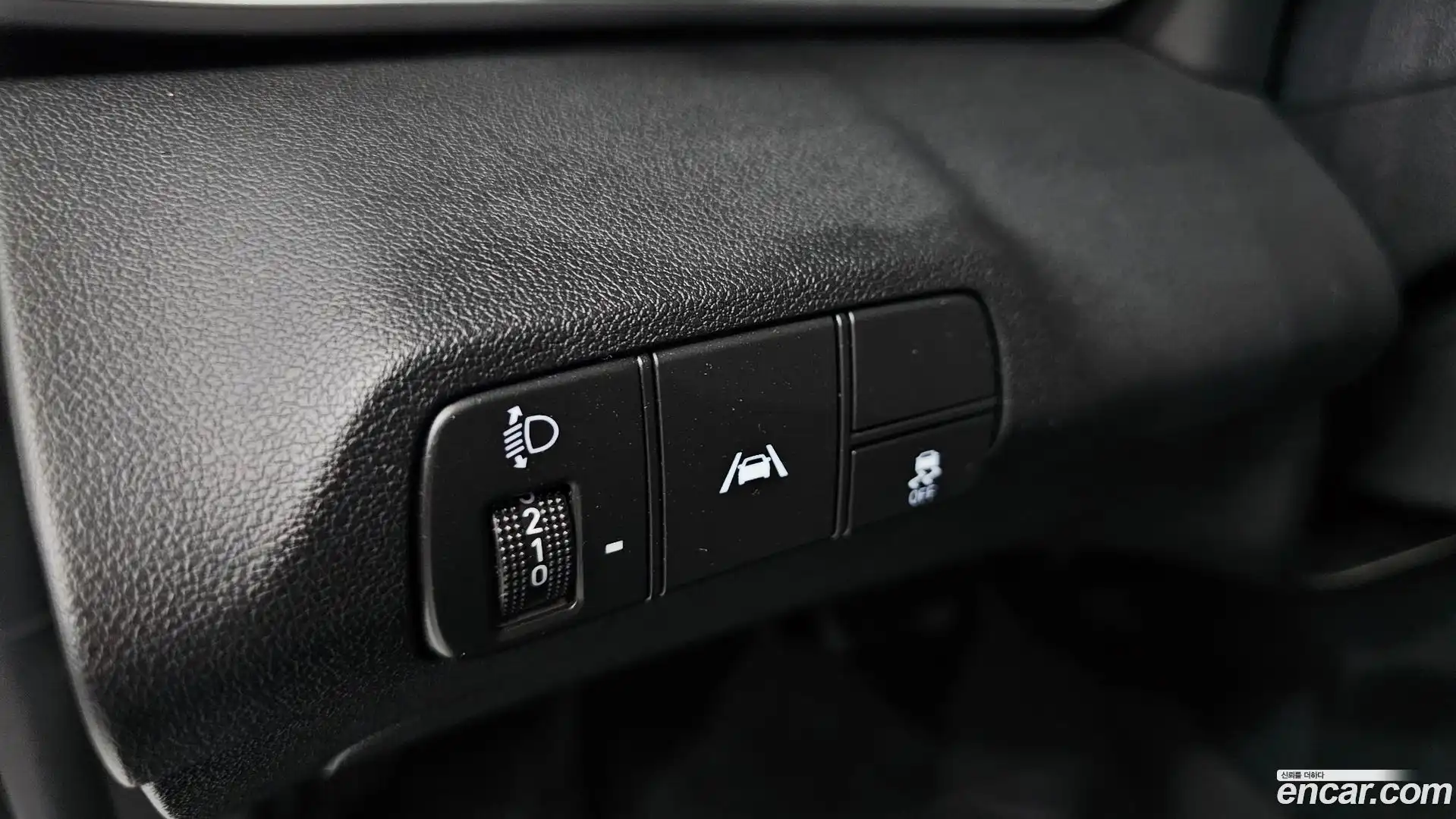 AVANTE Hyundai 2022.0-OPTION-021
