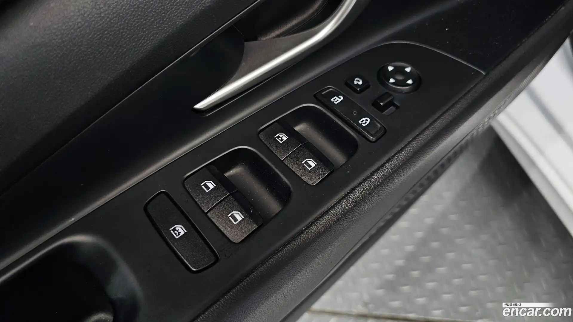 AVANTE Hyundai 2022.0-OPTION-023