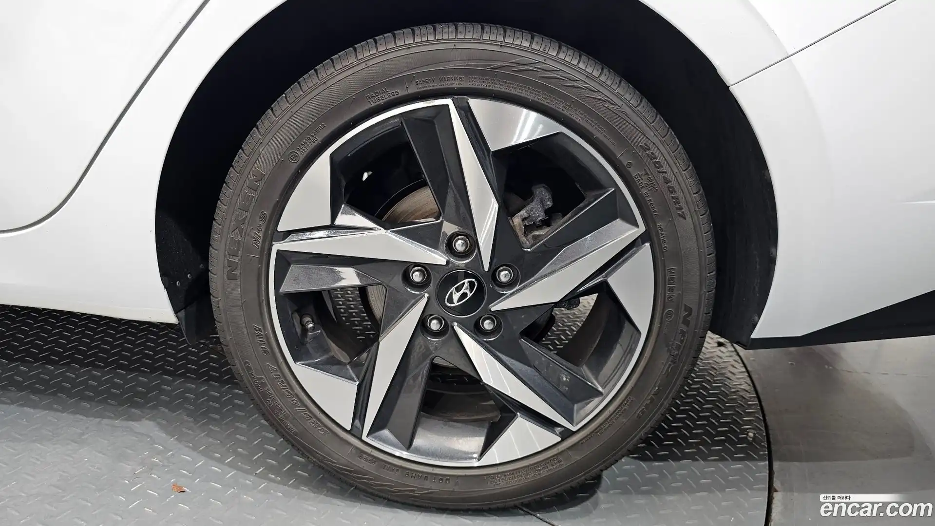 AVANTE Hyundai 2022.0-OUTER-031