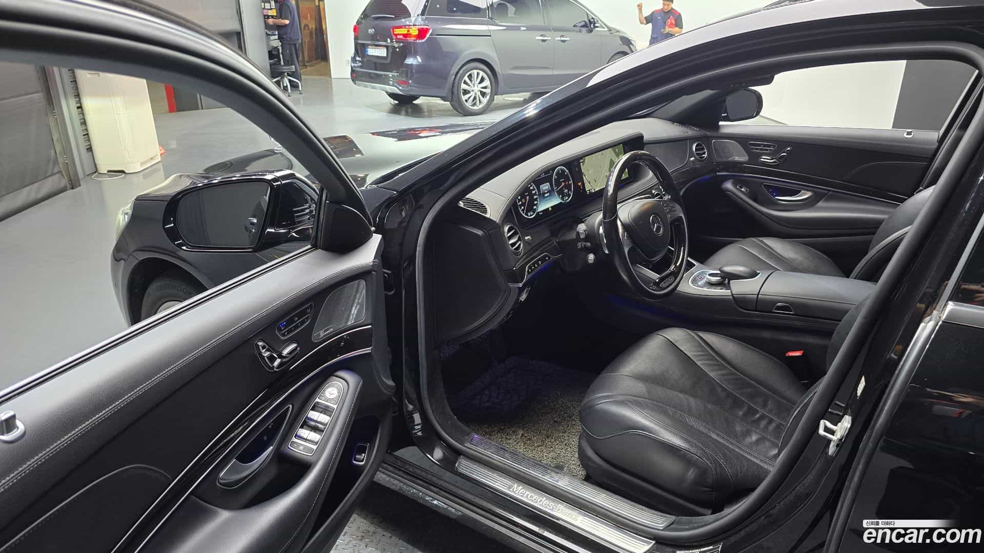 S-Class Mercedes-Benz 2015.9-INNER-010