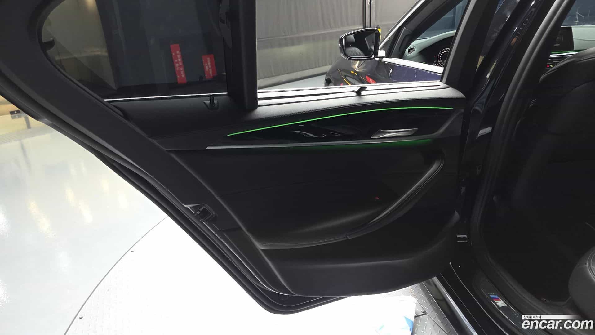 5-Series BMW 2019.6-INNER-035