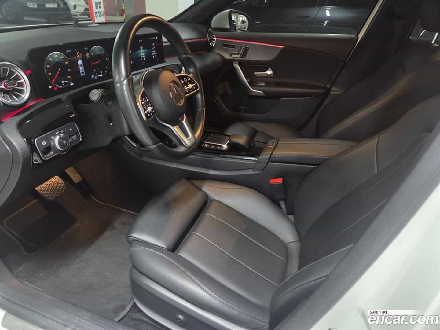 A-Class Mercedes-Benz 2022.8-OUTER-003
