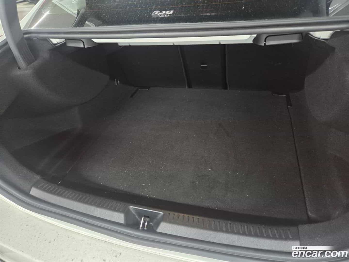 A-Class Mercedes-Benz 2022.8-INNER-009