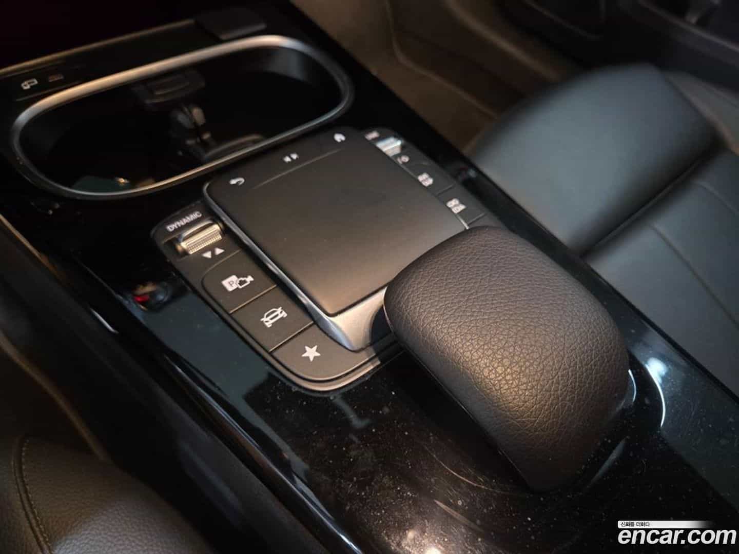 A-Class Mercedes-Benz 2022.8-INNER-010