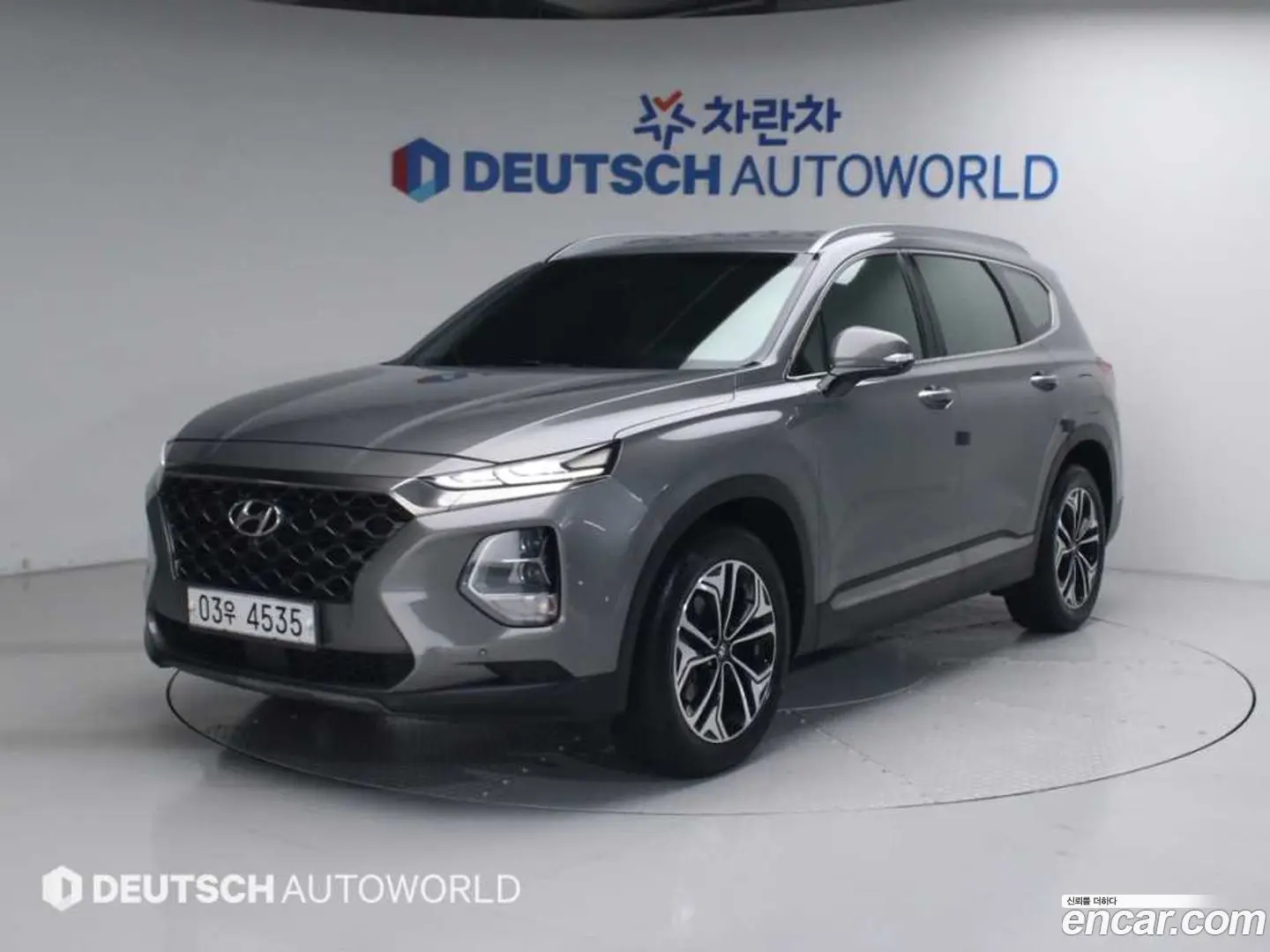 Main__Slider__Photo:Santafe Hyundai 2018.3-0