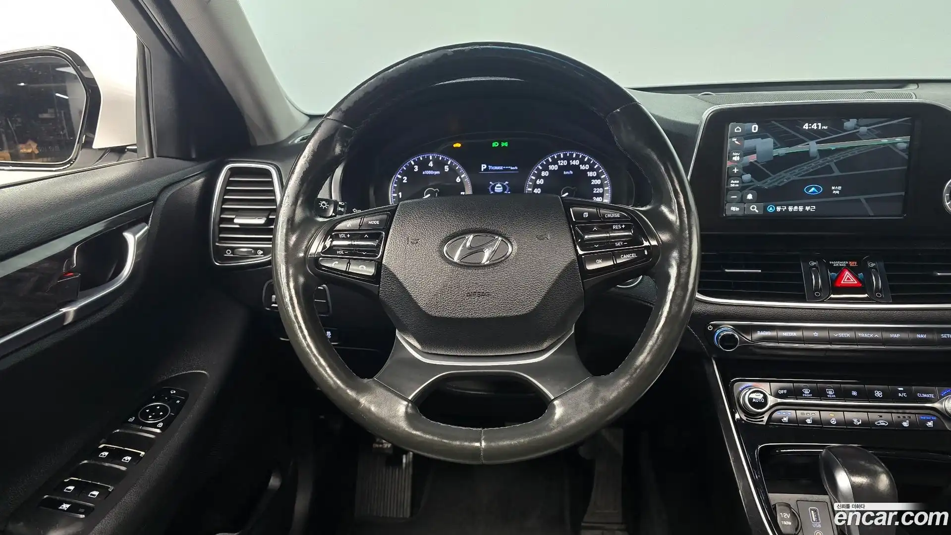 Grandeur Hyundai 2017.6-OPTION-016