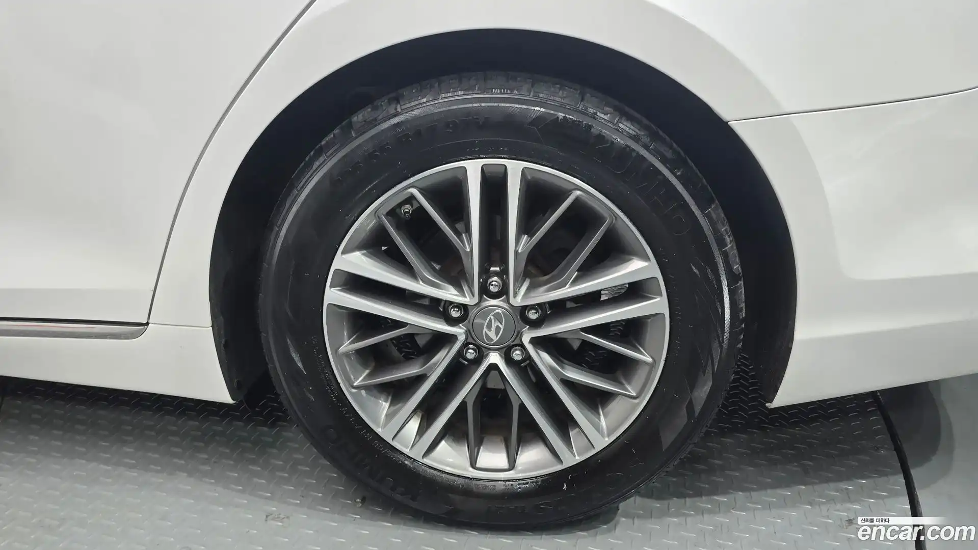 Grandeur Hyundai 2017.6-OUTER-031