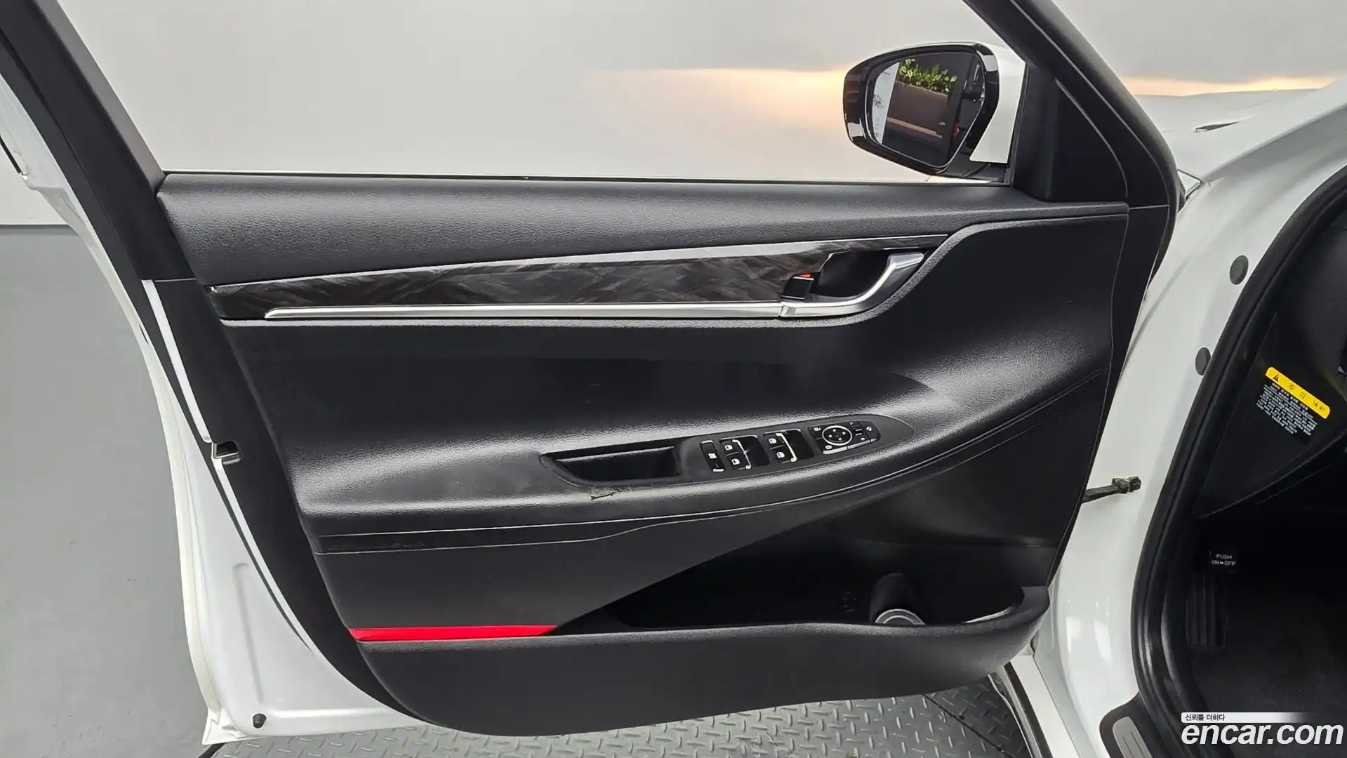 Grandeur Hyundai 2017.6-INNER-034
