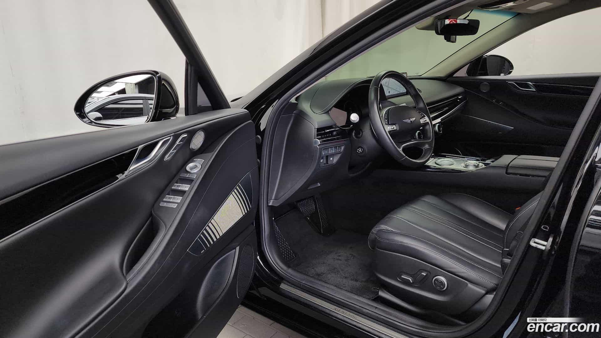 G80 Genesis 2021.0-INNER-010