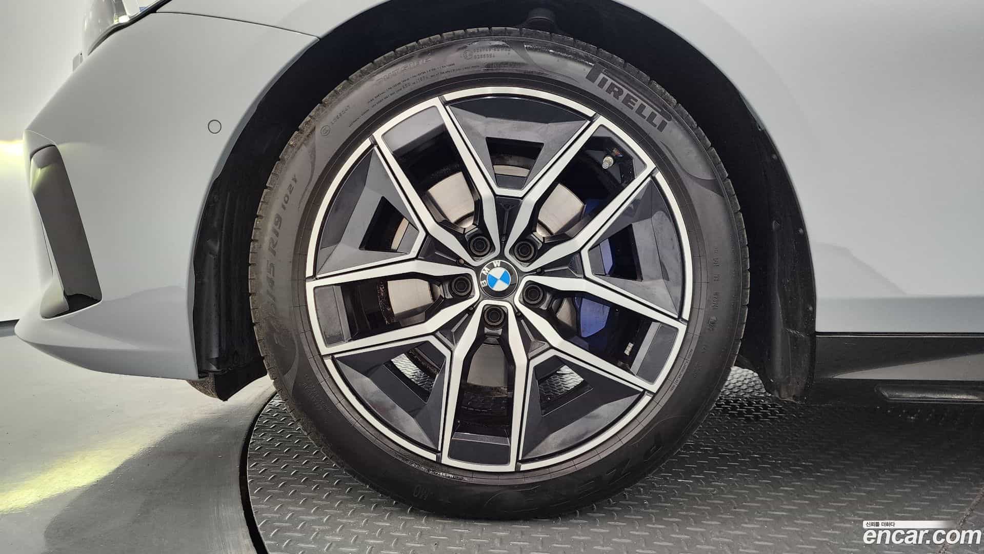 5-Series BMW 2025.6-OUTER-005