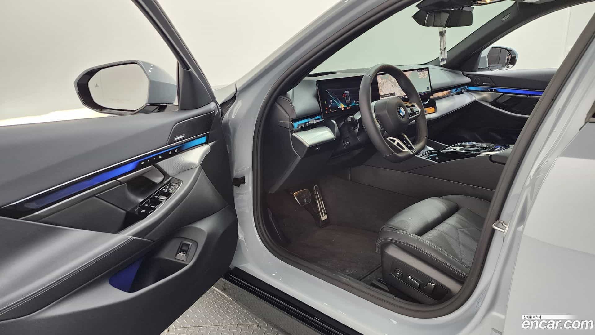 5-Series BMW 2025.6-INNER-010