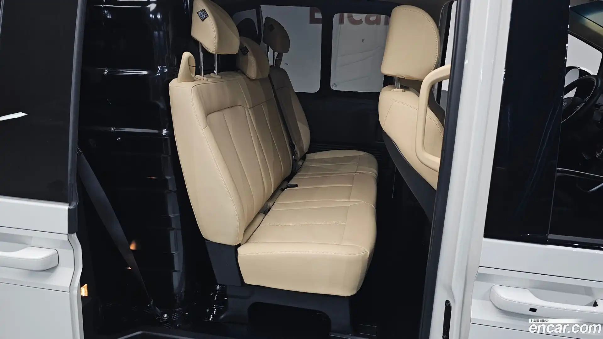 Staria Hyundai 2025.2-OPTION-016