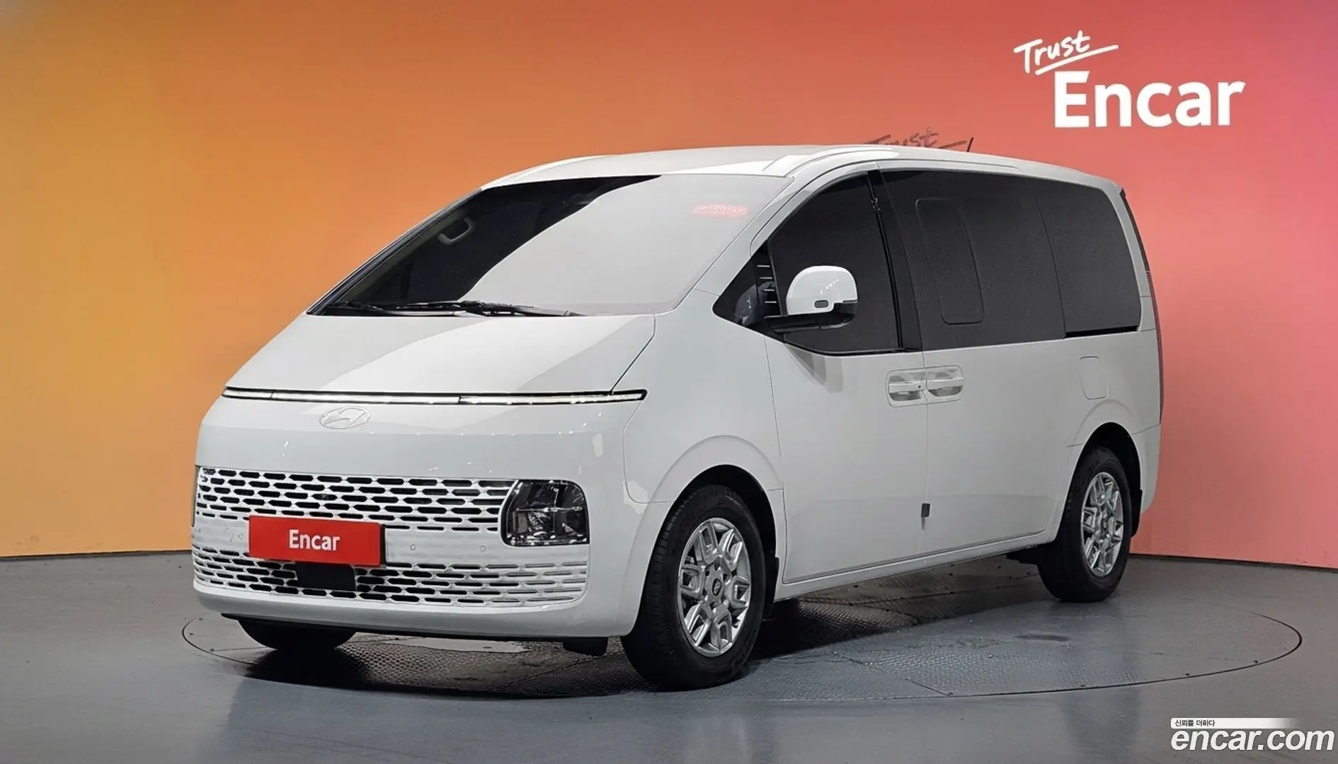 Main__Slider__Photo:Staria Hyundai 2025.2-0