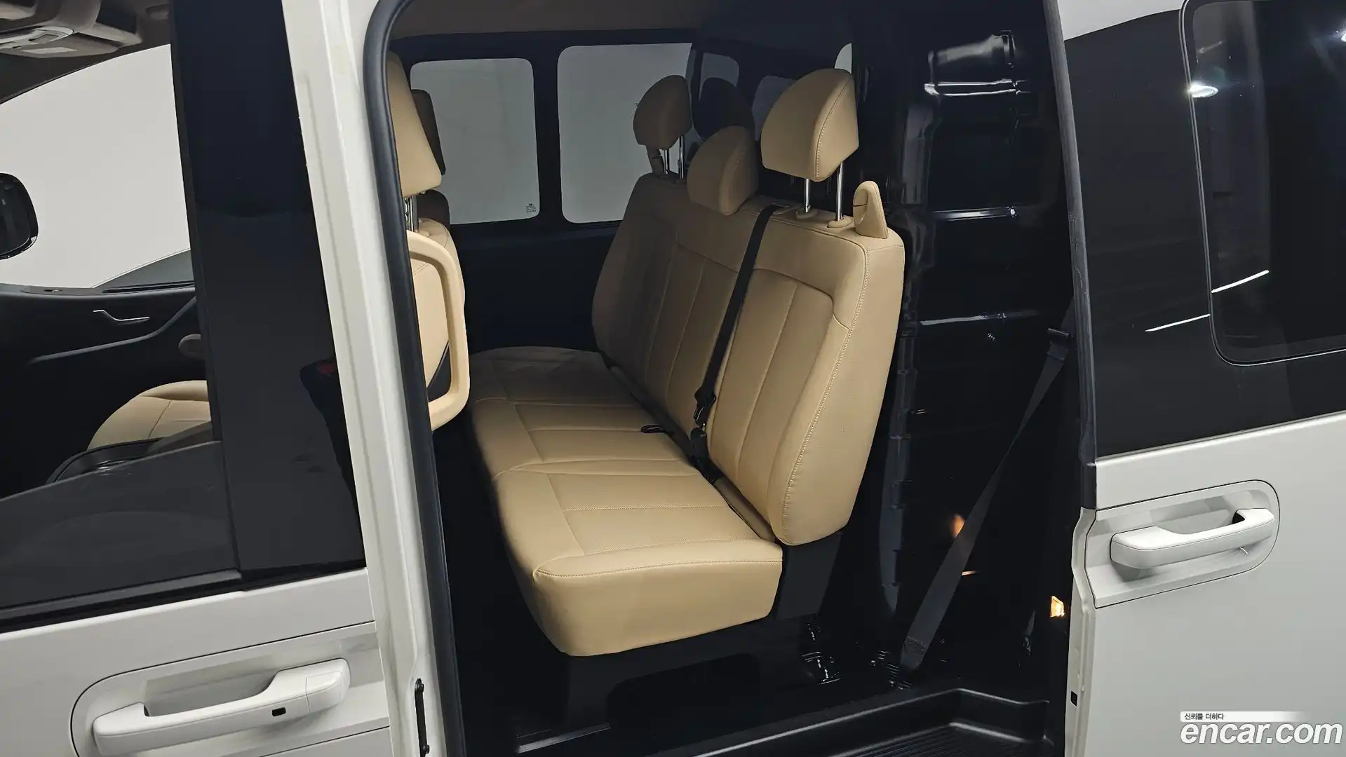 Staria Hyundai 2025.2-INNER-036
