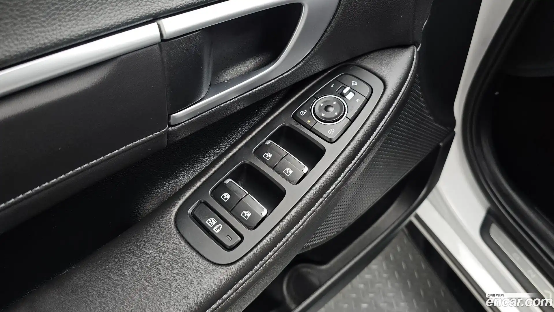 Sonata Hyundai 2023.6-OPTION-041