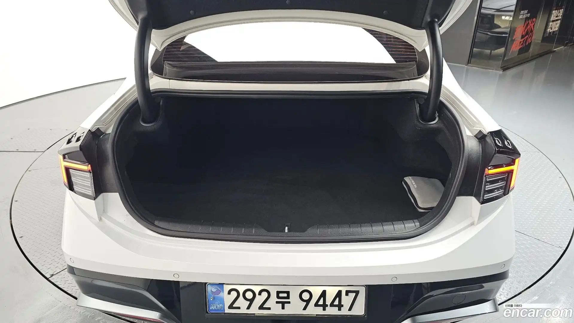 Sonata Hyundai 2023.6-OPTION-047