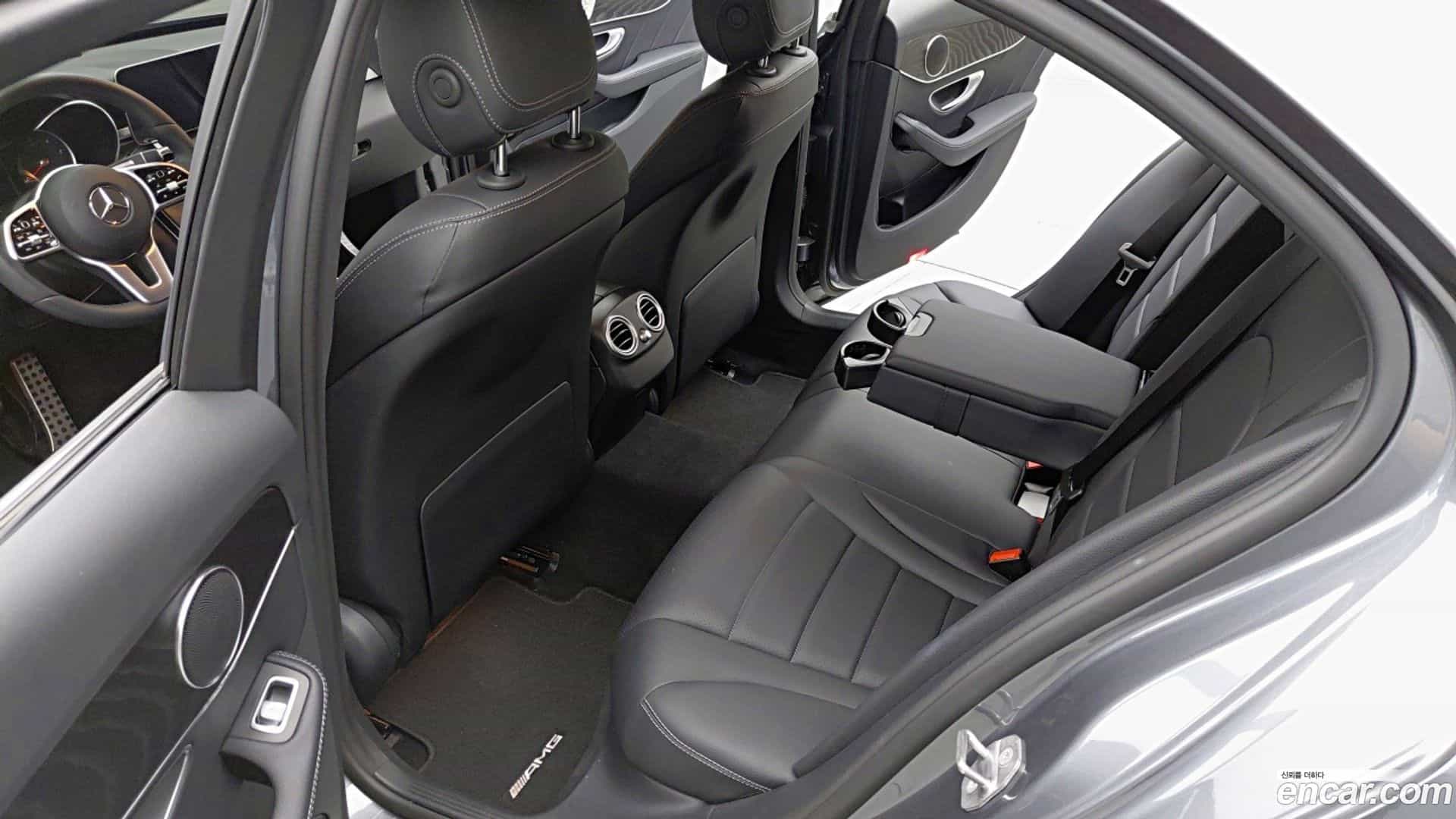 C-Class Mercedes-Benz 2019.3-OPTION-015