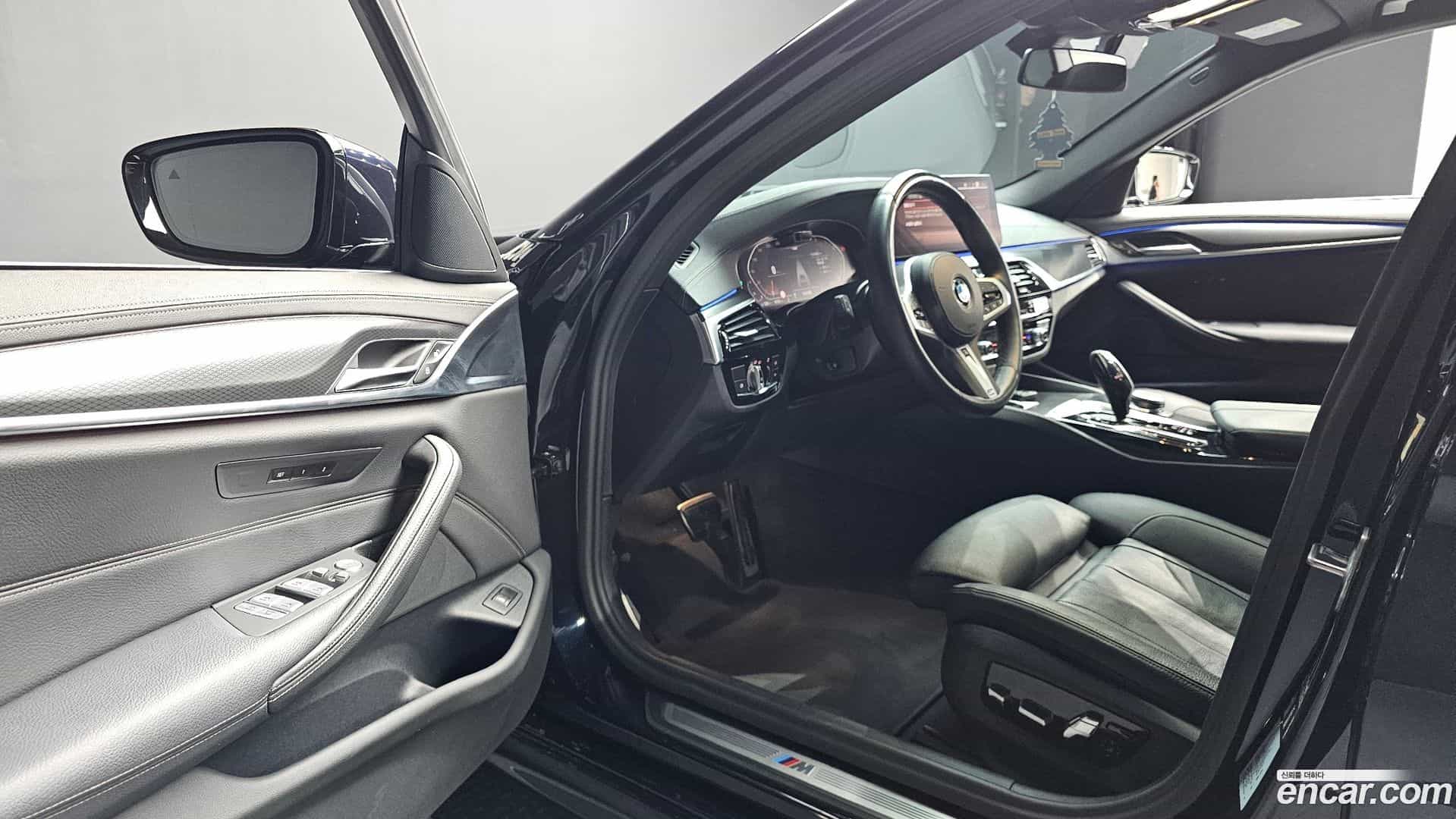 5-Series BMW 2023.2-INNER-010