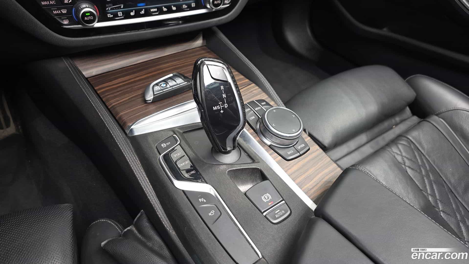 5-Series BMW 2017.9-INNER-009