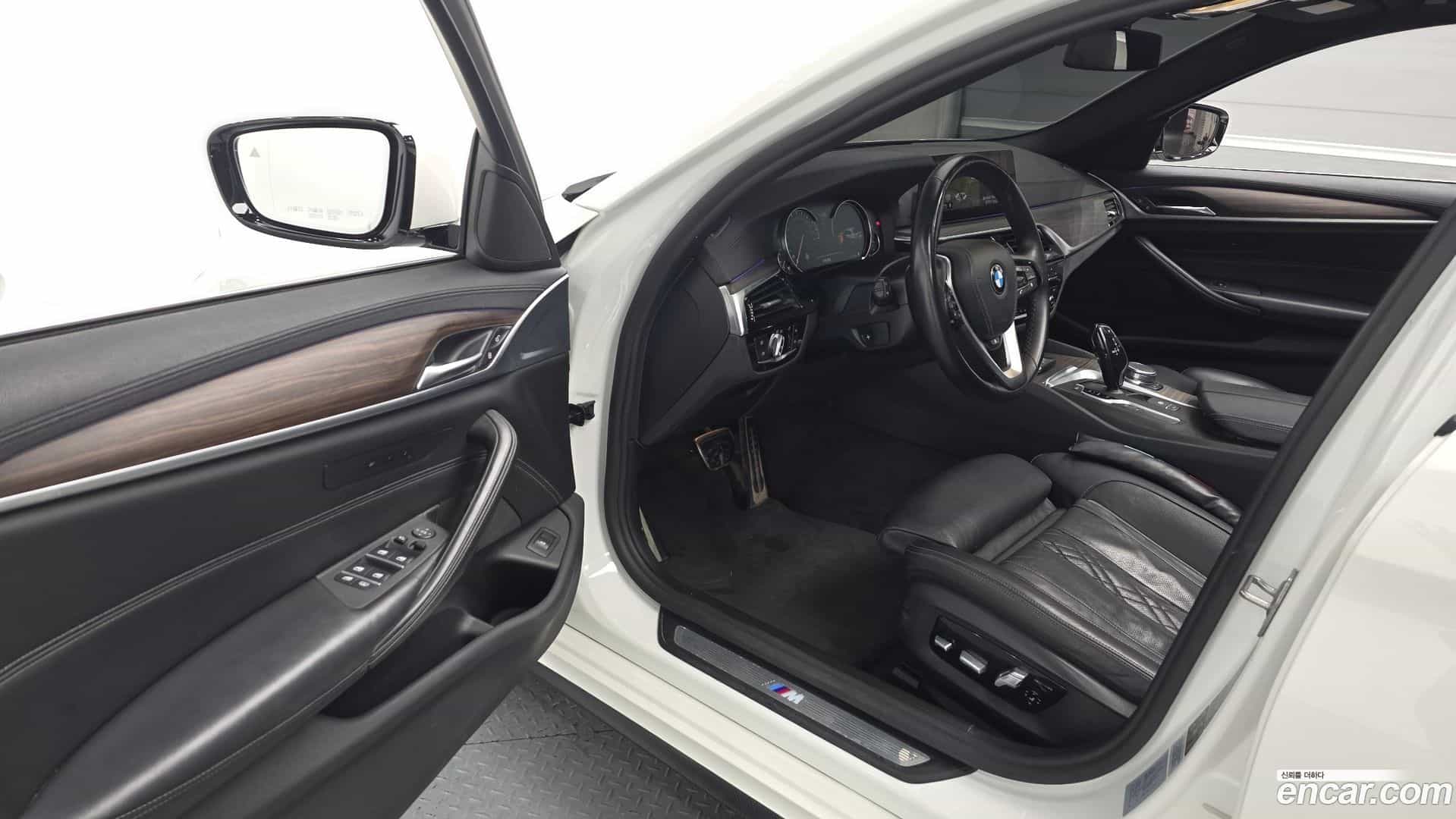 5-Series BMW 2017.9-INNER-010