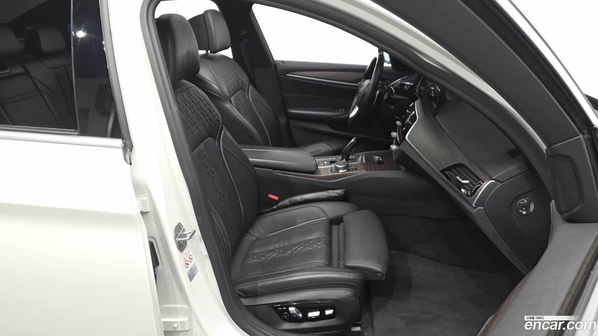 5-Series BMW 2017.9-INNER-036