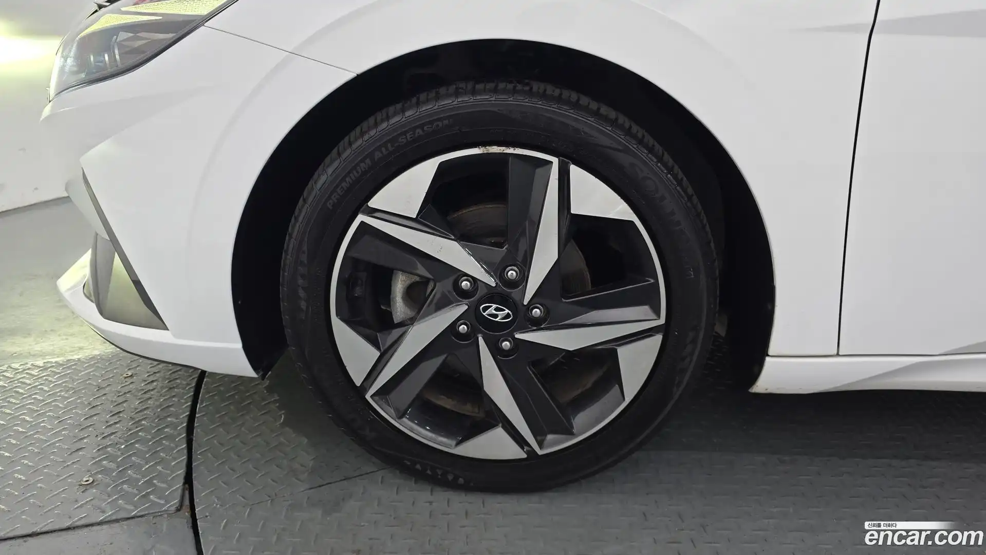AVANTE Hyundai 2020.5-OUTER-005