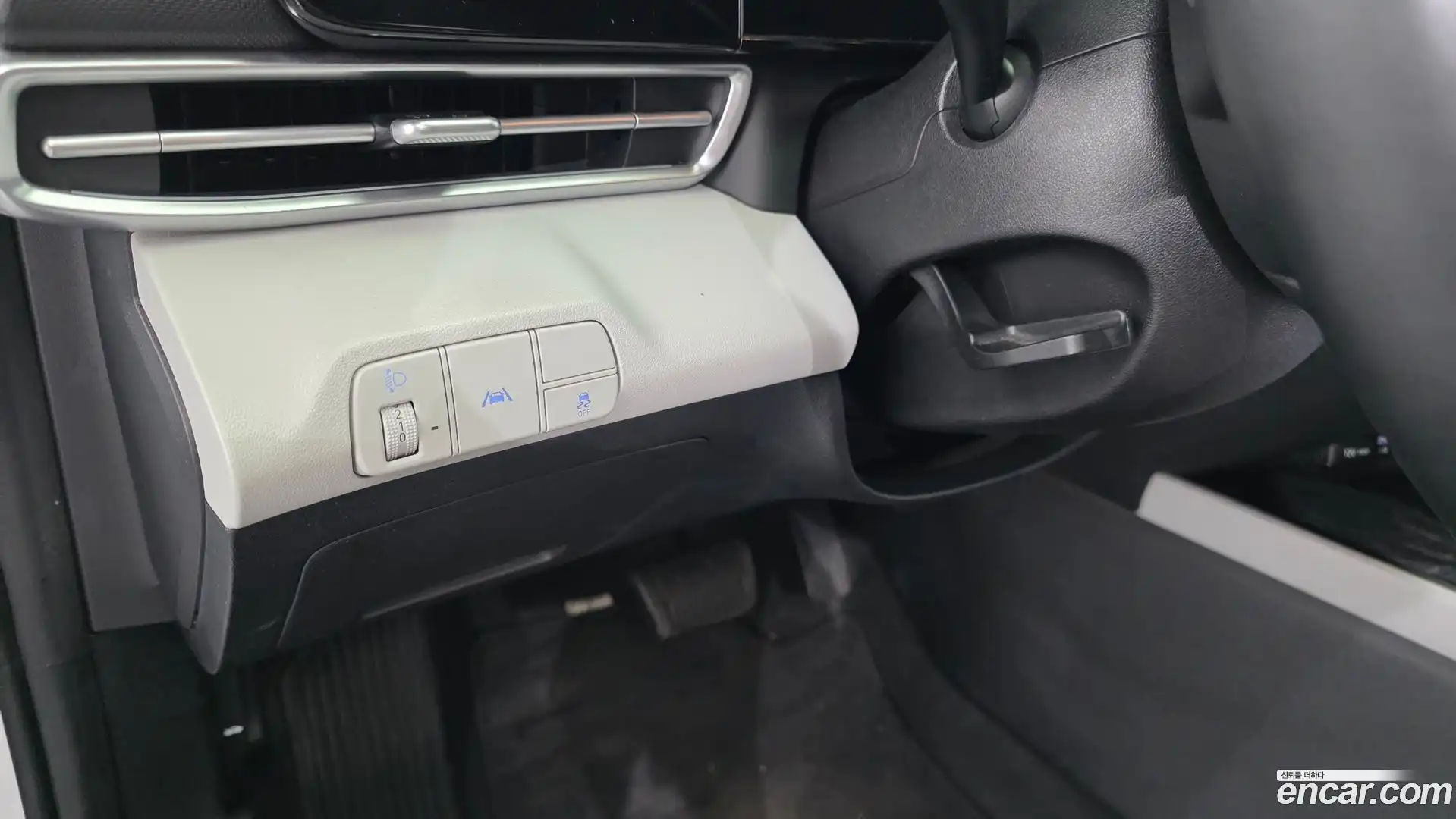 AVANTE Hyundai 2020.5-OPTION-040