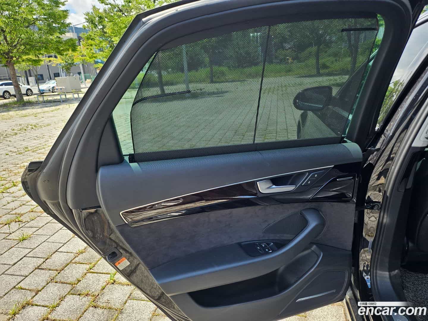 A8 Audi 2015.5-OPTION-015