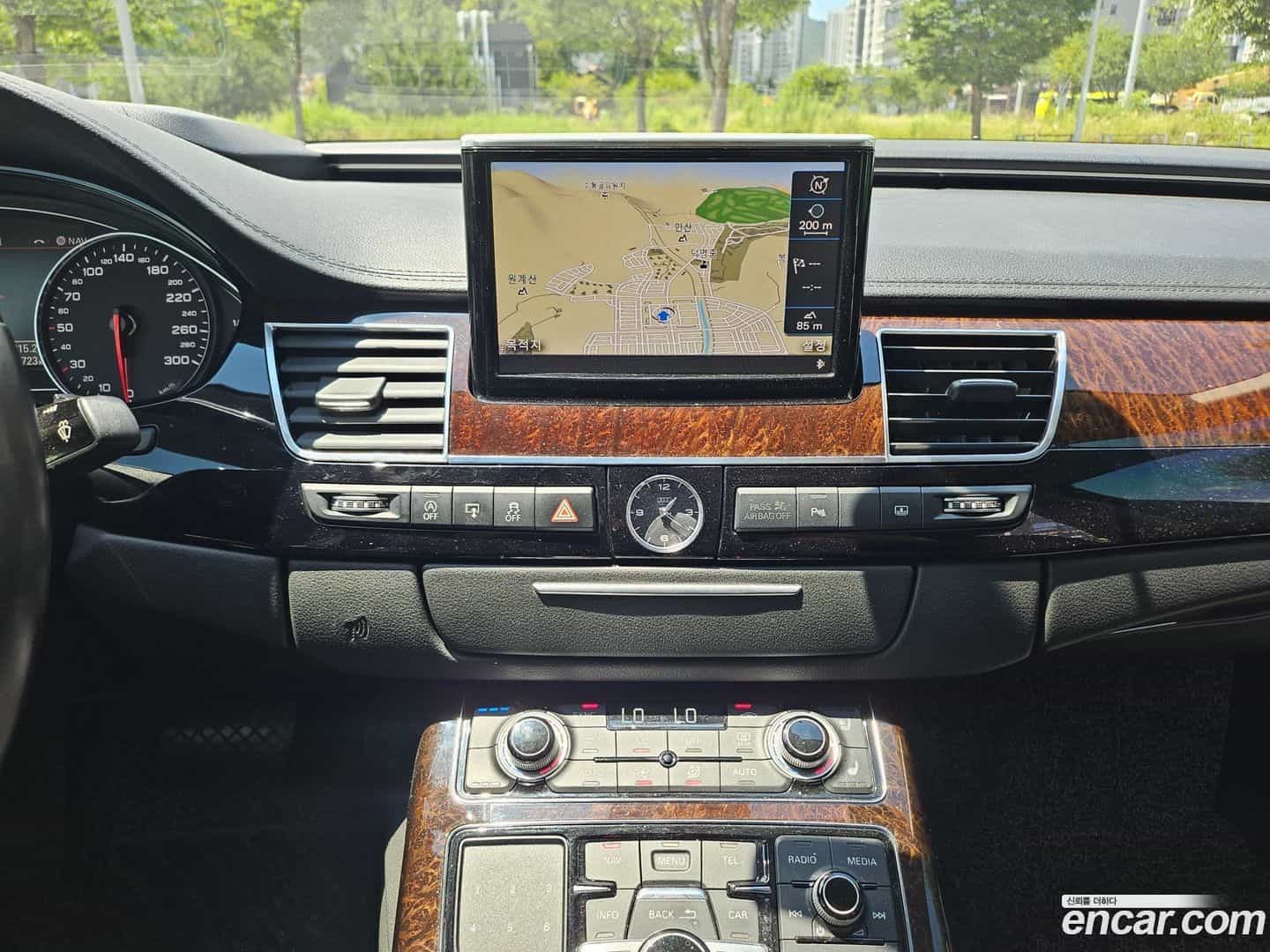 A8 Audi 2015.5-OPTION-023