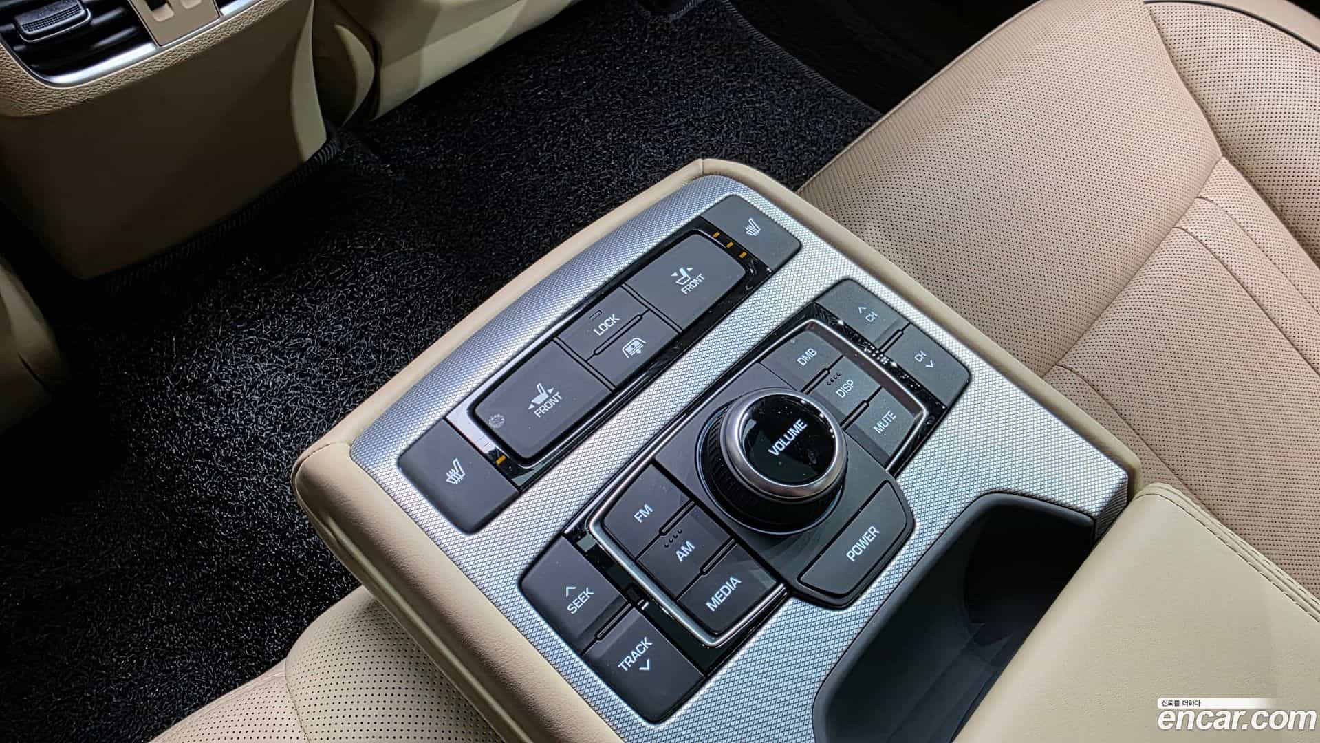 G80 Genesis 2019.2-OPTION-022