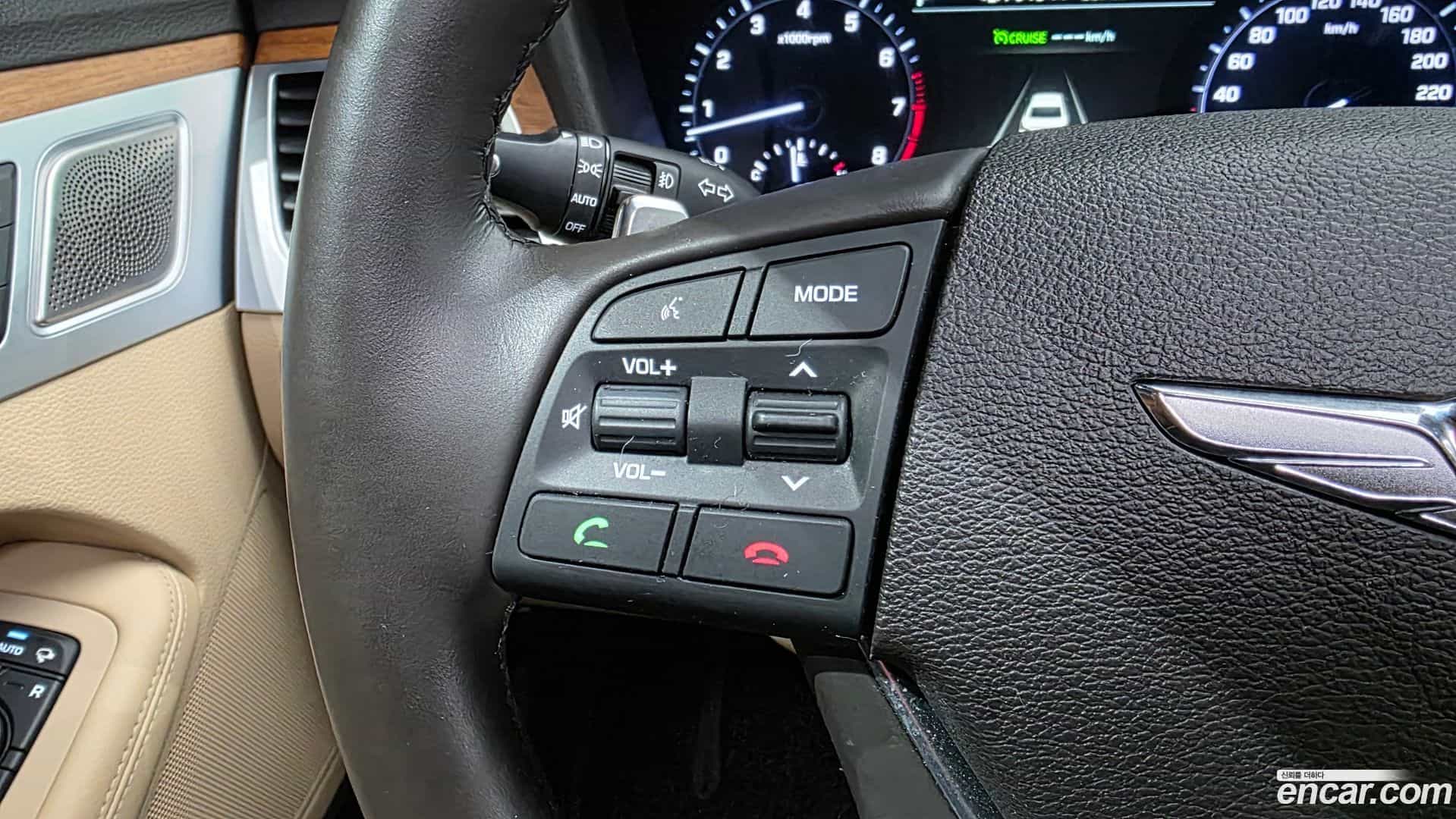 G80 Genesis 2019.2-OPTION-044