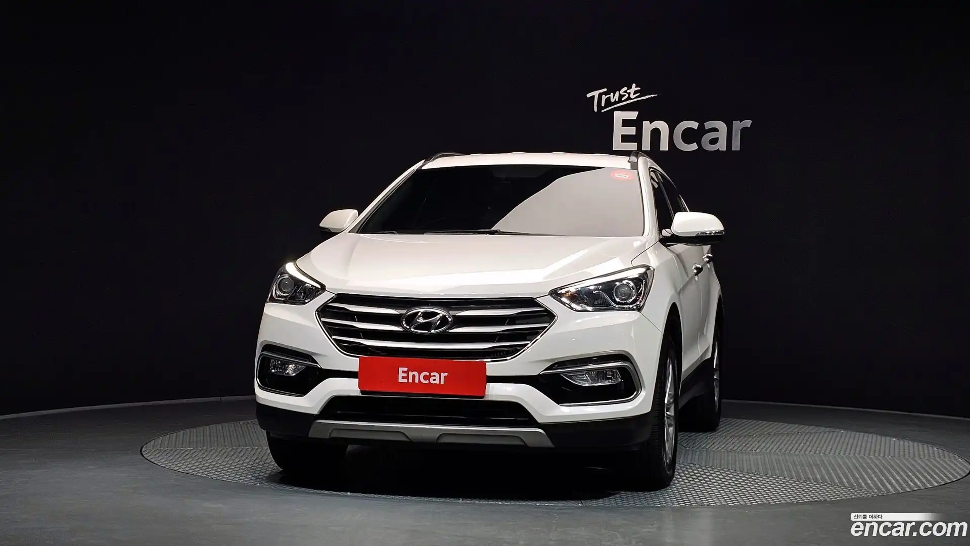 Santafe Hyundai 2016.8-OUTER-003