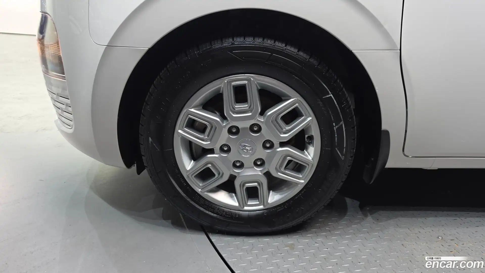 Staria Hyundai 2023.0-OUTER-005