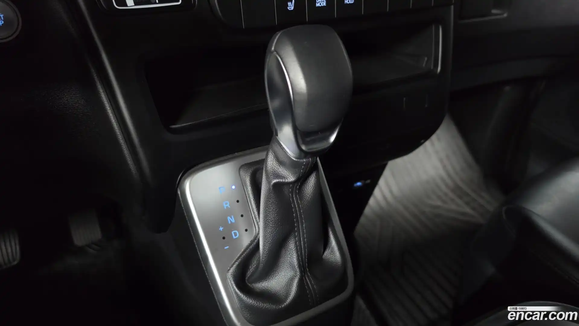 Staria Hyundai 2023.0-INNER-009