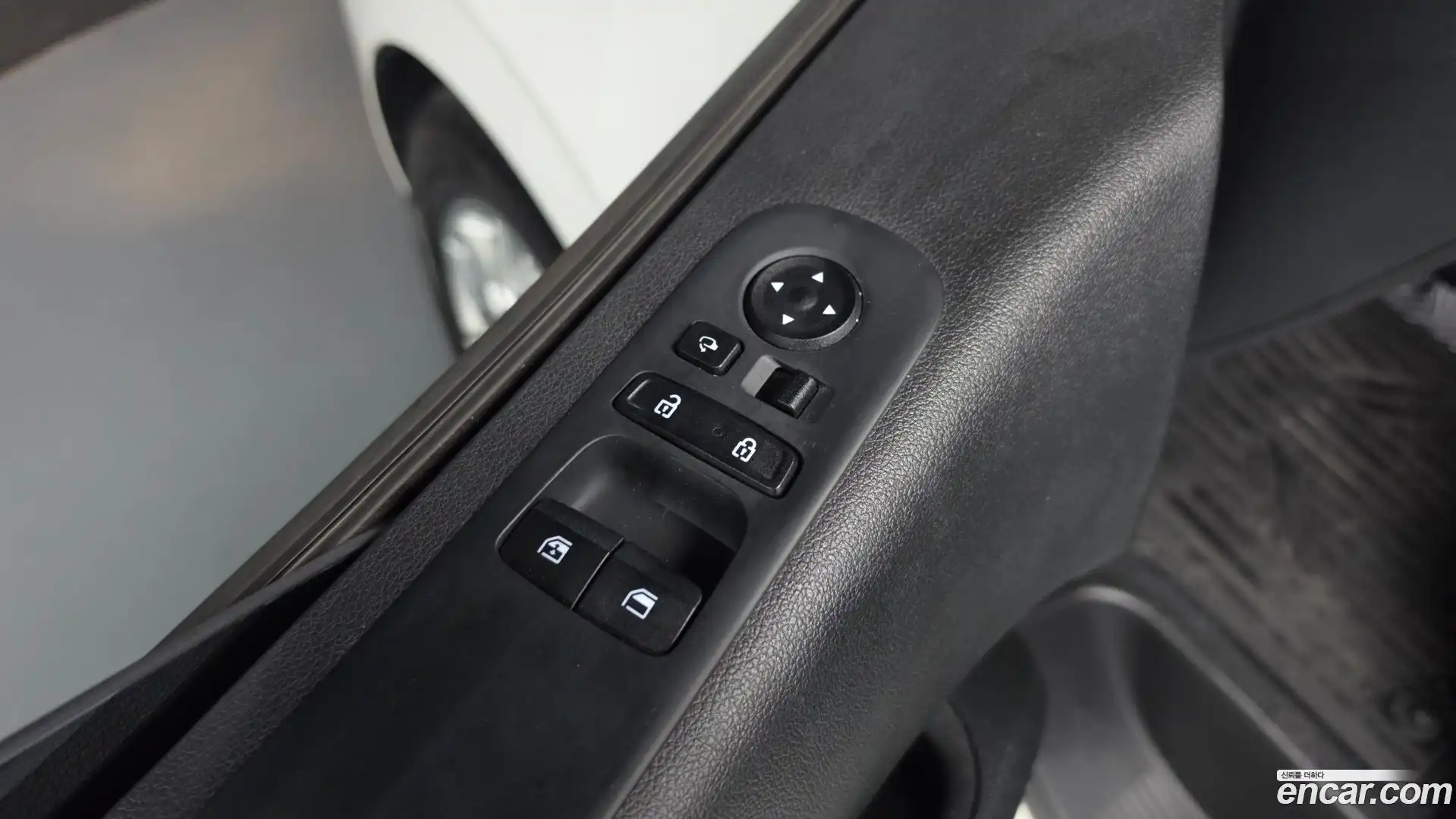 Staria Hyundai 2023.0-OPTION-017