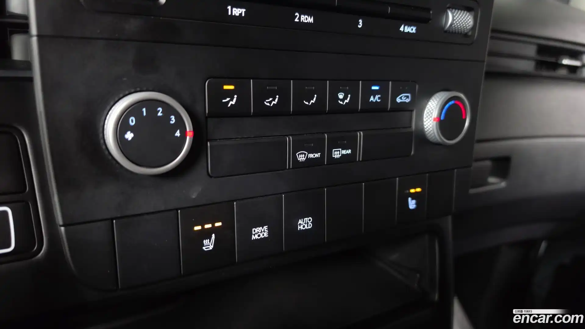 Staria Hyundai 2023.0-OPTION-022