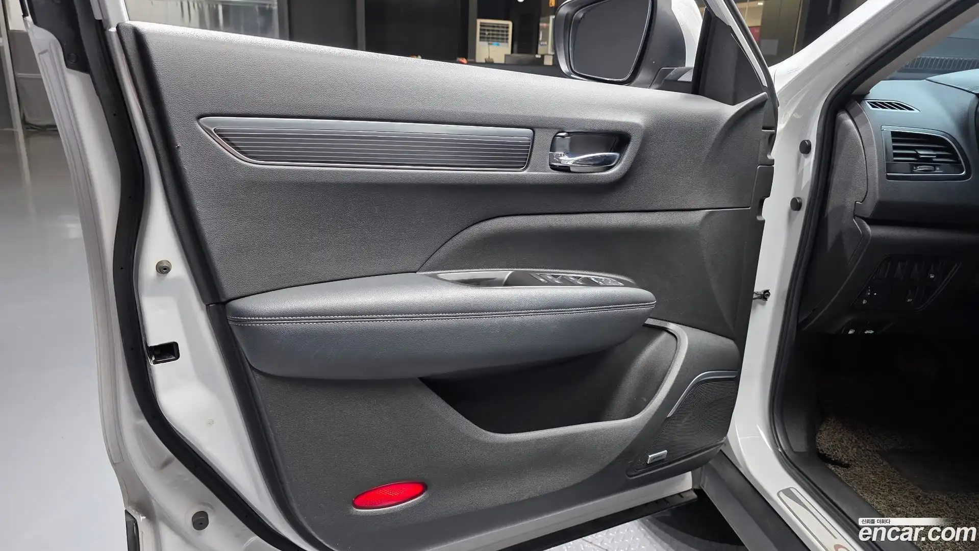 QM6 Renault Korea 2021.3-INNER-034