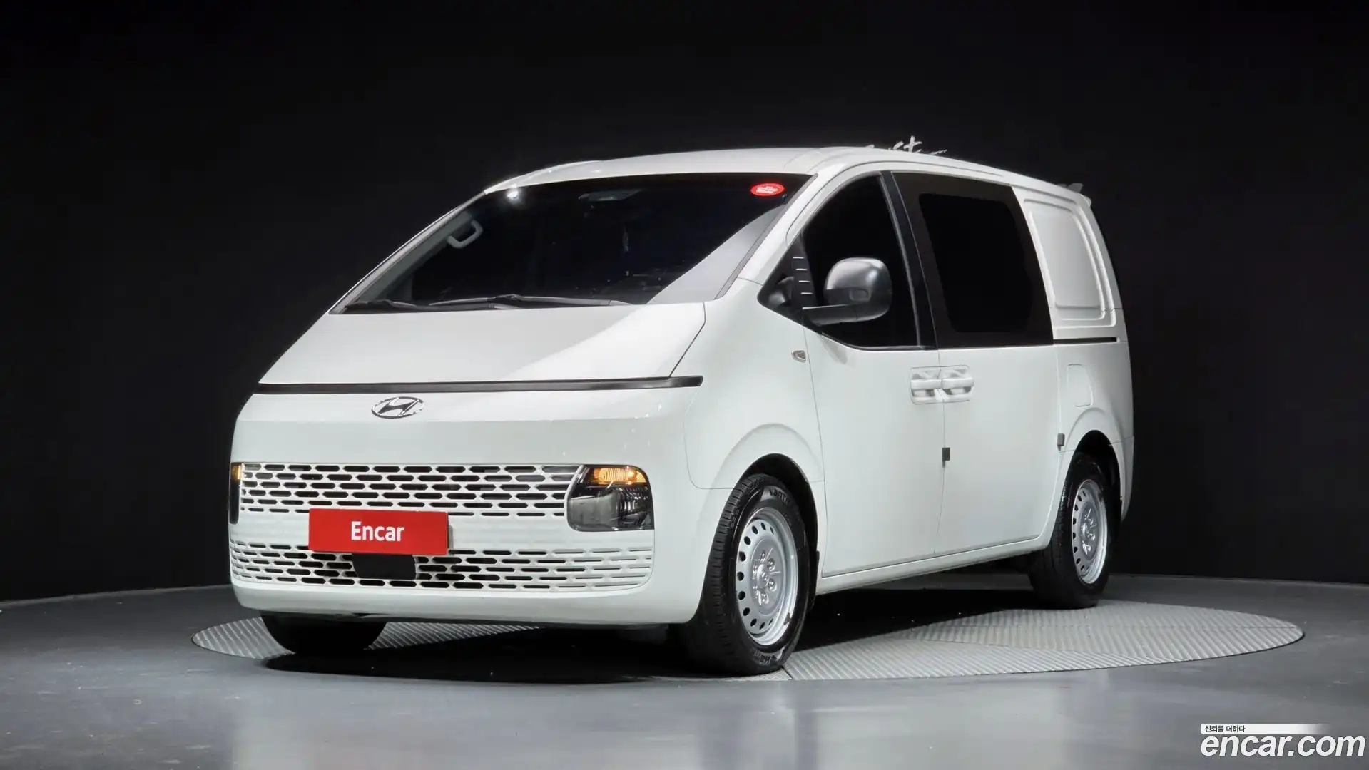 Staria Hyundai 2022.3-OUTER-001