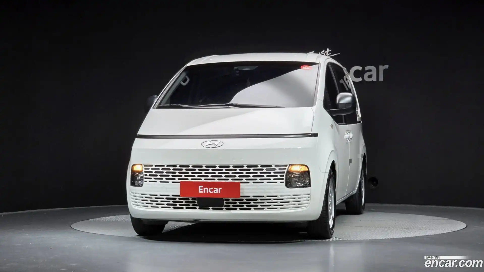 Staria Hyundai 2022.3-OUTER-003