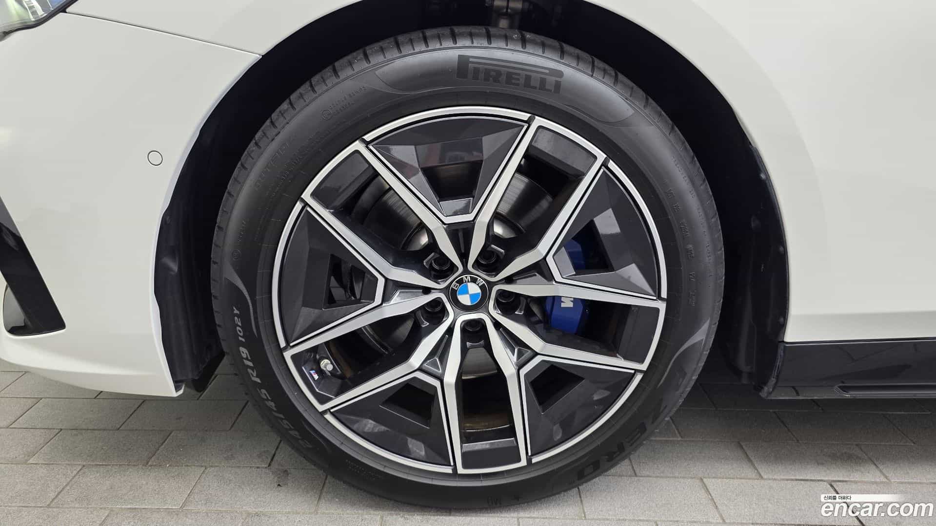 5-Series BMW 2025.6-OUTER-005