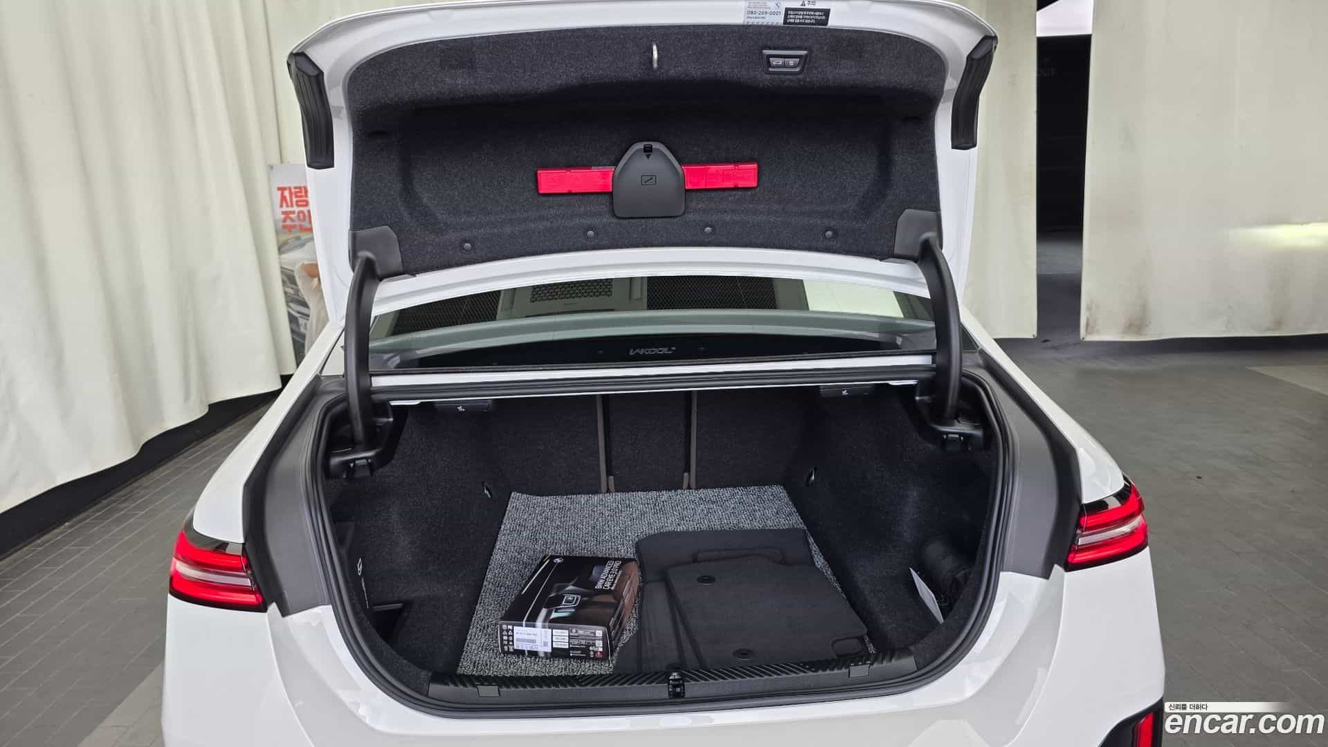 5-Series BMW 2025.6-OPTION-024