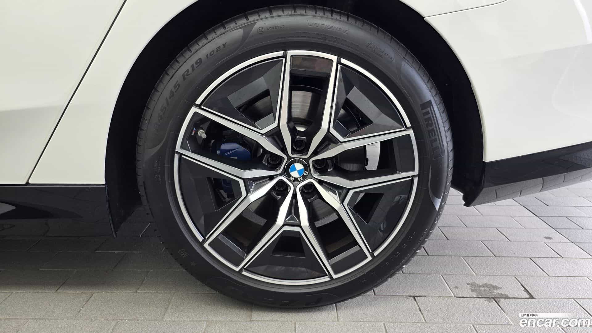 5-Series BMW 2025.6-OUTER-031