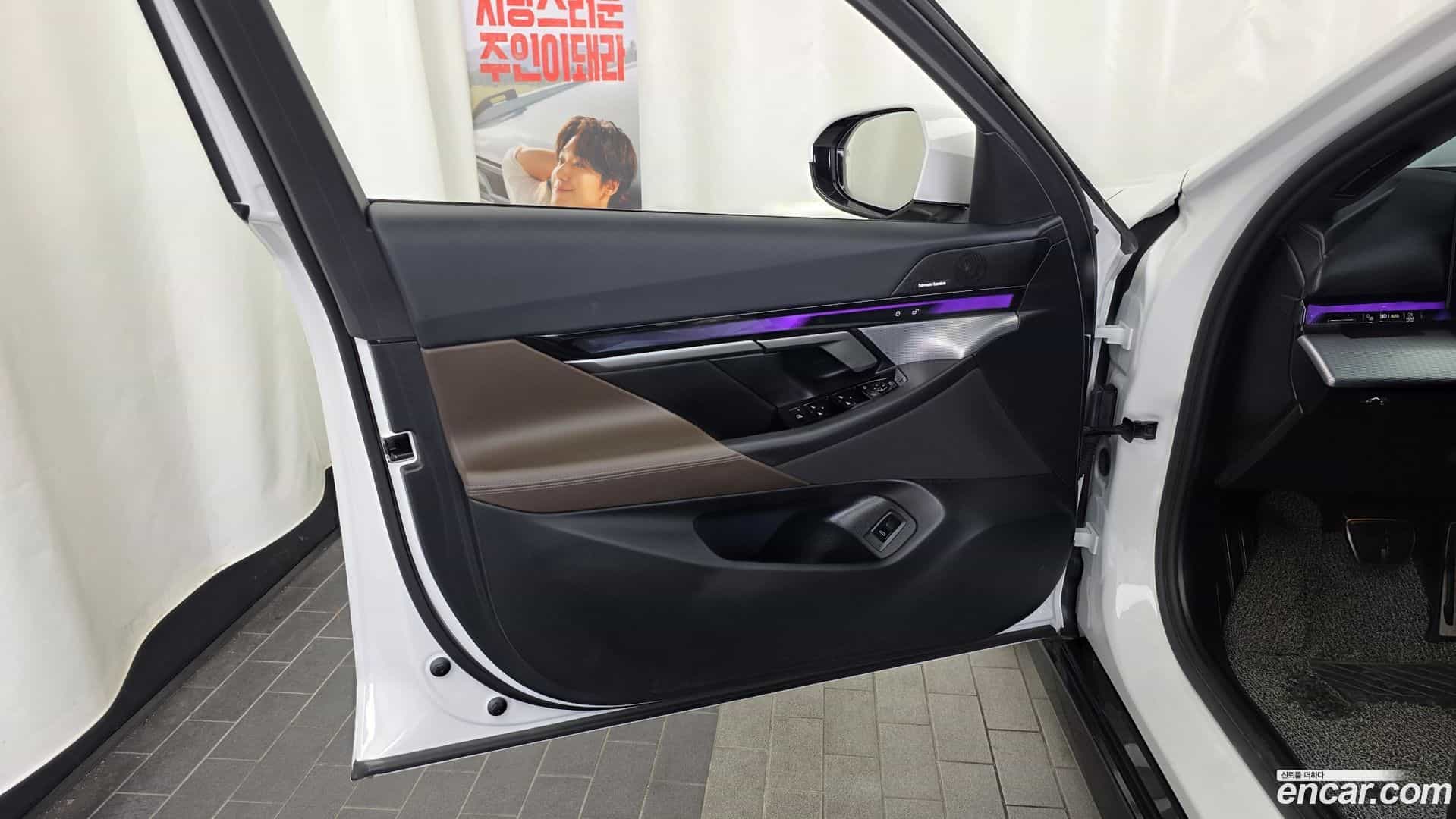 5-Series BMW 2025.6-INNER-034