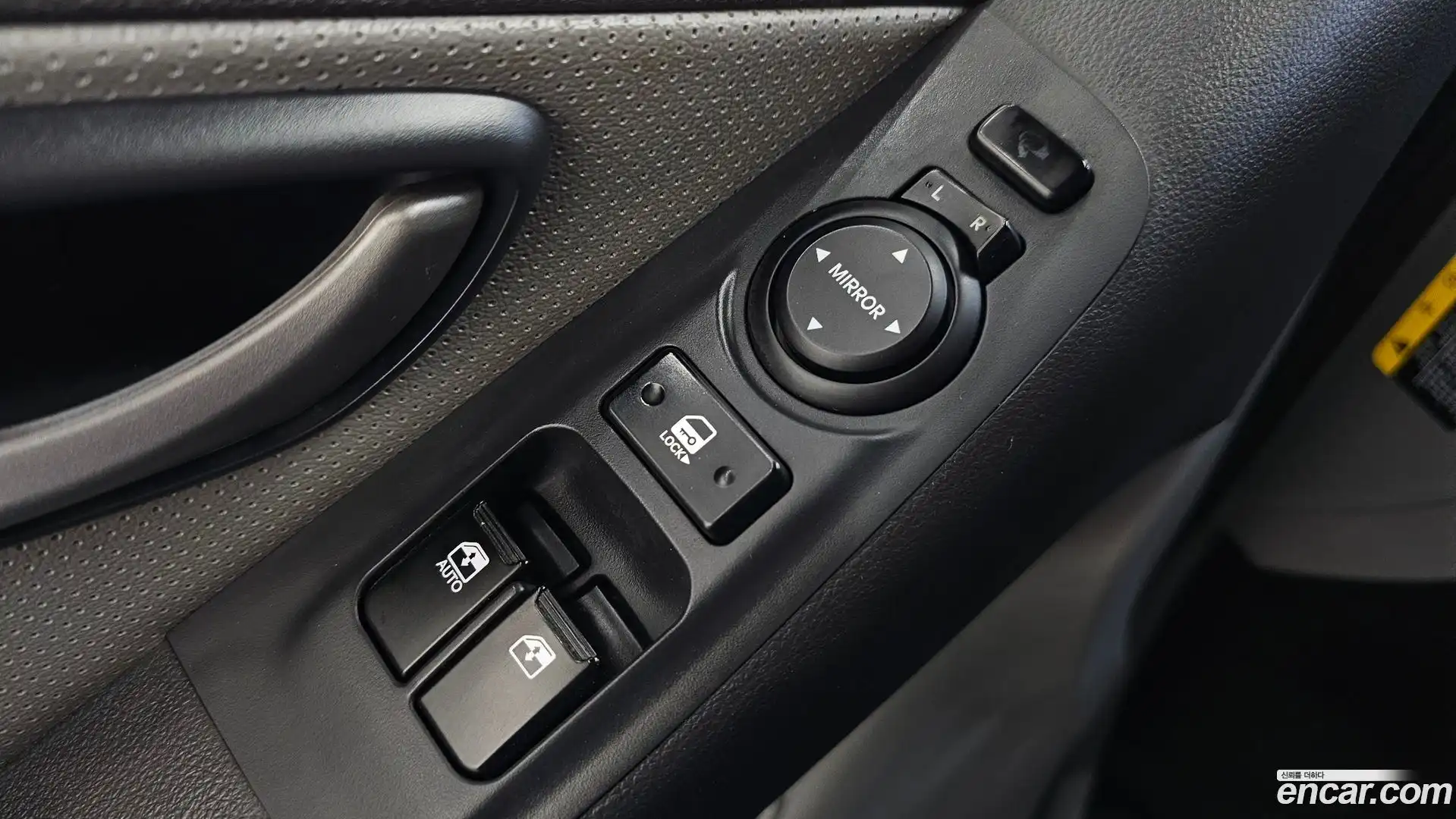 Starex Hyundai 2017.3-OPTION-019