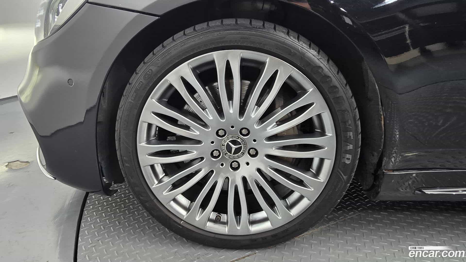 S-Class Mercedes-Benz 2018.4-OUTER-005
