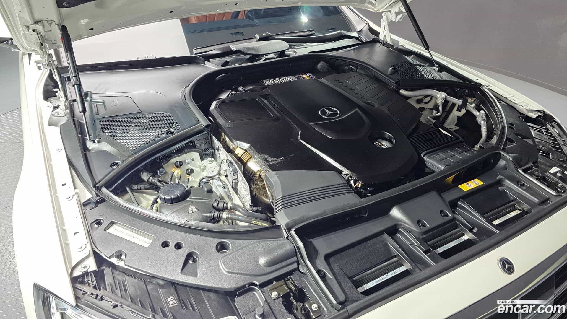 S-Class Mercedes-Benz 2022.1-OUTER-006