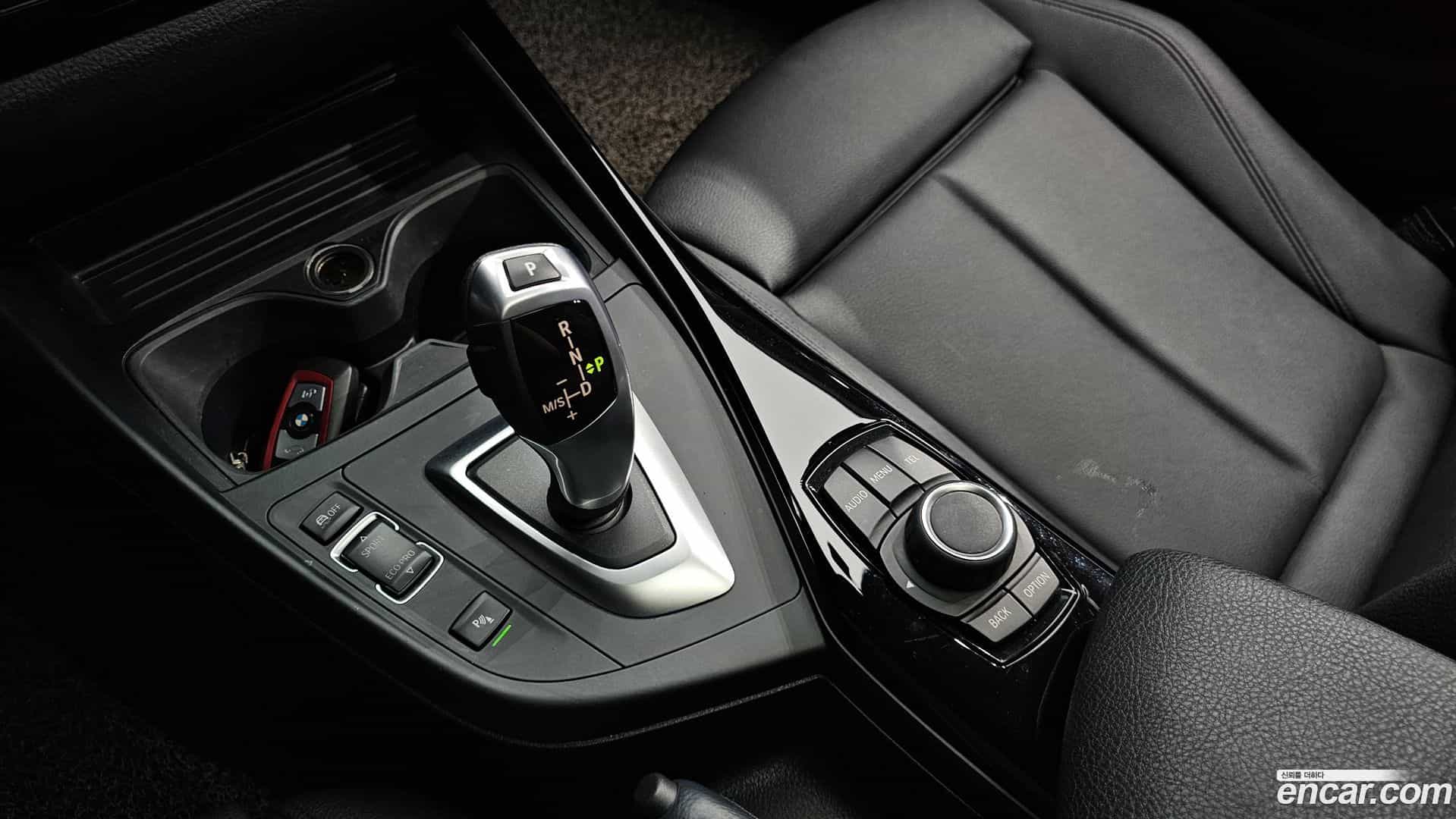 1-Series BMW 2017.4-INNER-009