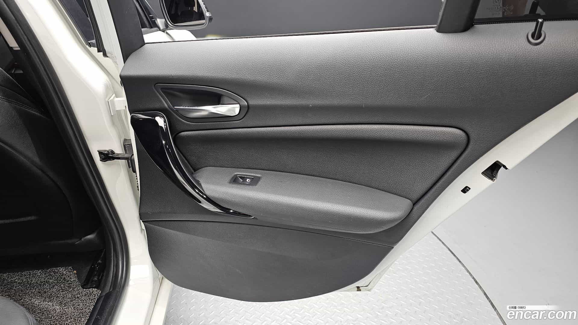 1-Series BMW 2017.4-INNER-035