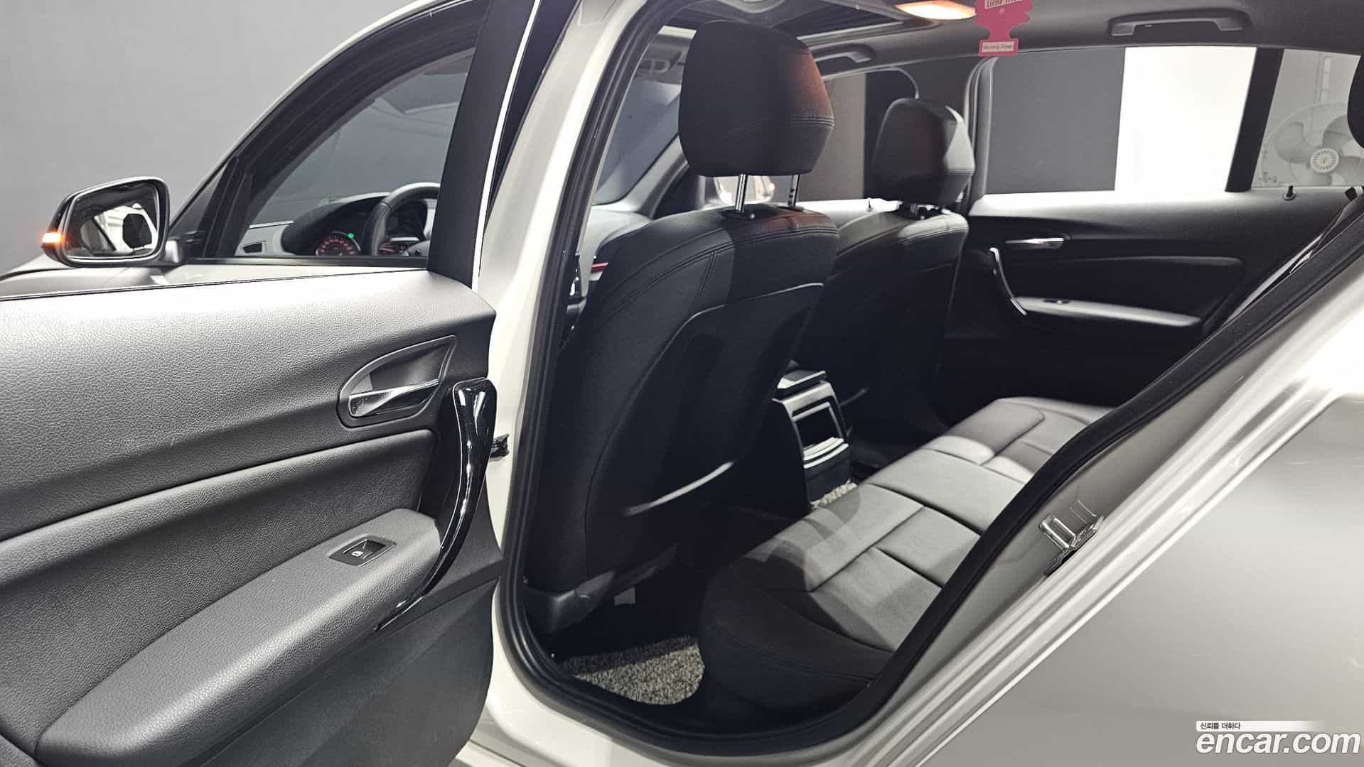 1-Series BMW 2017.4-INNER-036