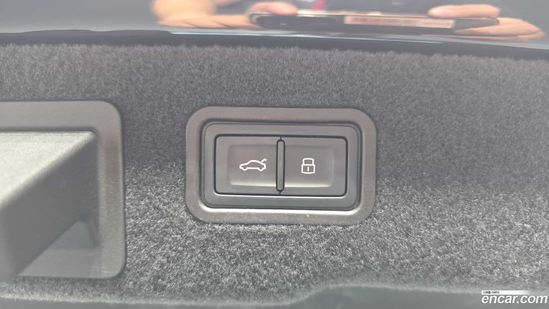 A8 Audi 2023.11-OPTION-040